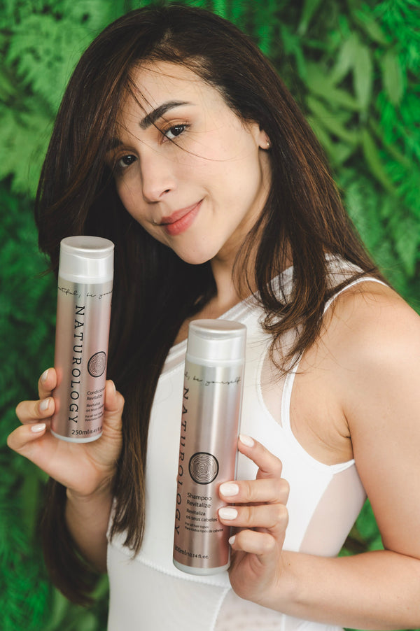 Kit Naturology Revitalize — Shampoo 300ml + Condicionador 250ml