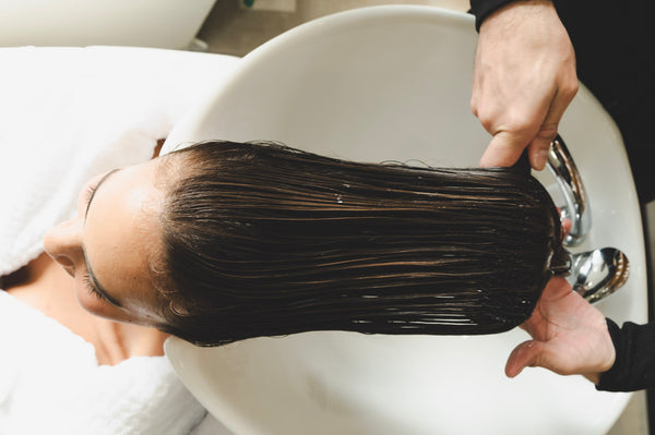Shampoo Revitalize Naturology 1L — Nutrição e Brilho Profissional
