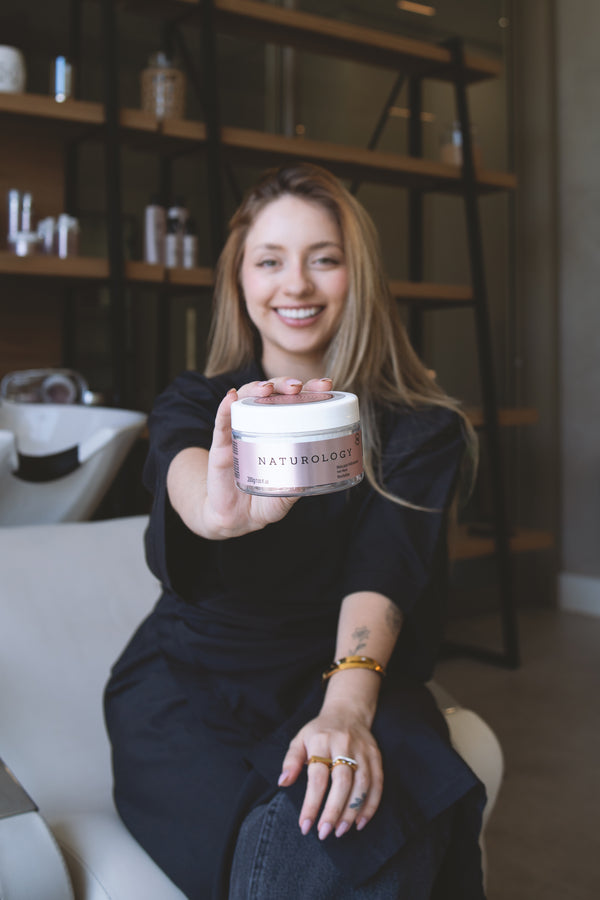 Máscara Revitalize Naturology 200g — Tratamento Intensivo Capilar