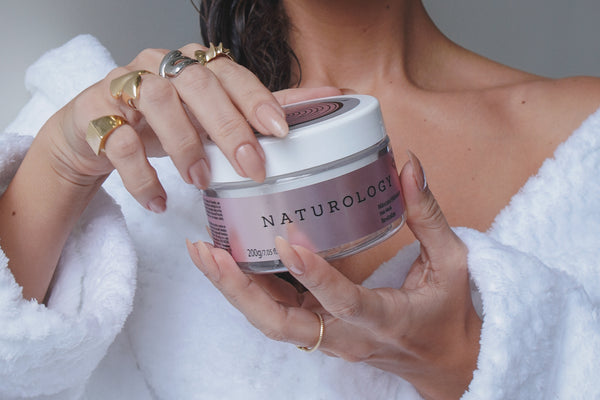 Máscara Revitalize Naturology 200g — Tratamento Intensivo Capilar